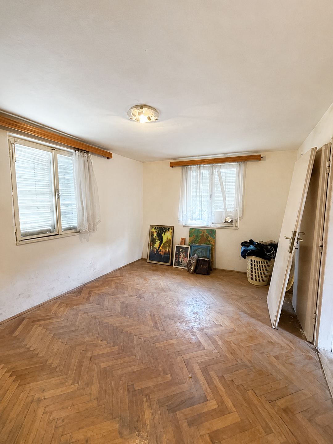 Soba 1 na prvom katu, 14,74 m², fotografija 2